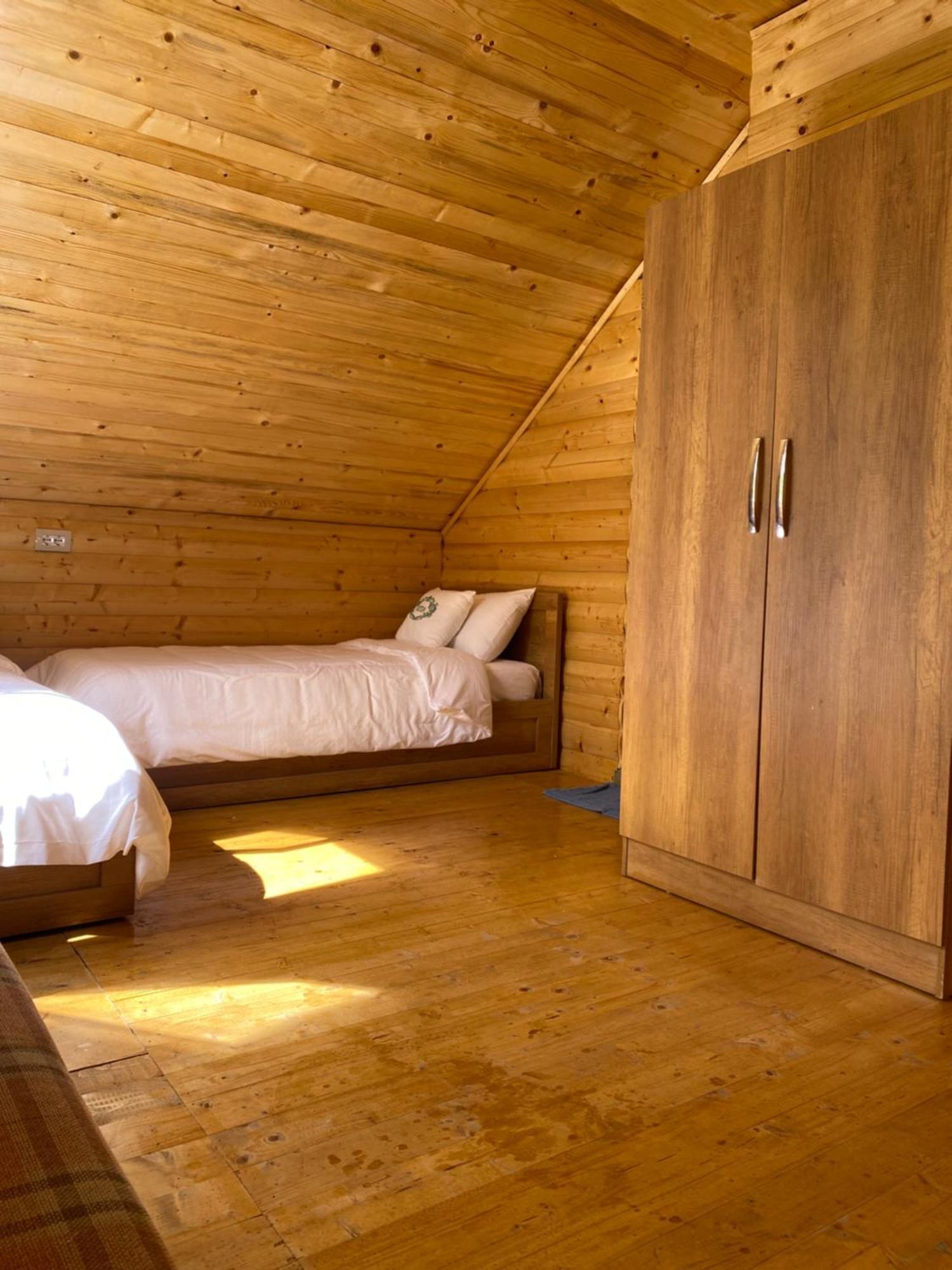 Vita Guesthouse Bajram Curri ภายนอก รูปภาพ