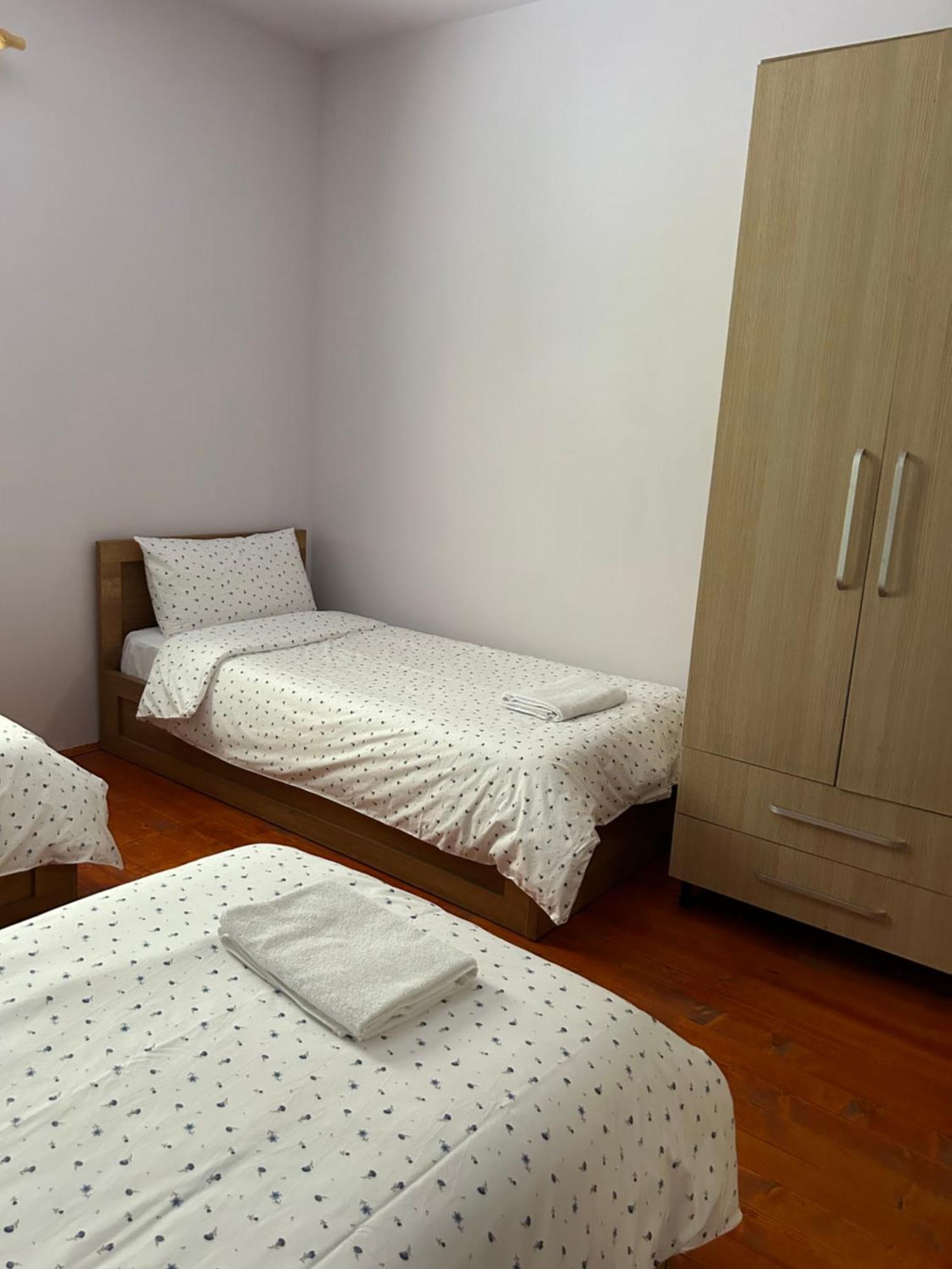 Vita Guesthouse Bajram Curri ภายนอก รูปภาพ