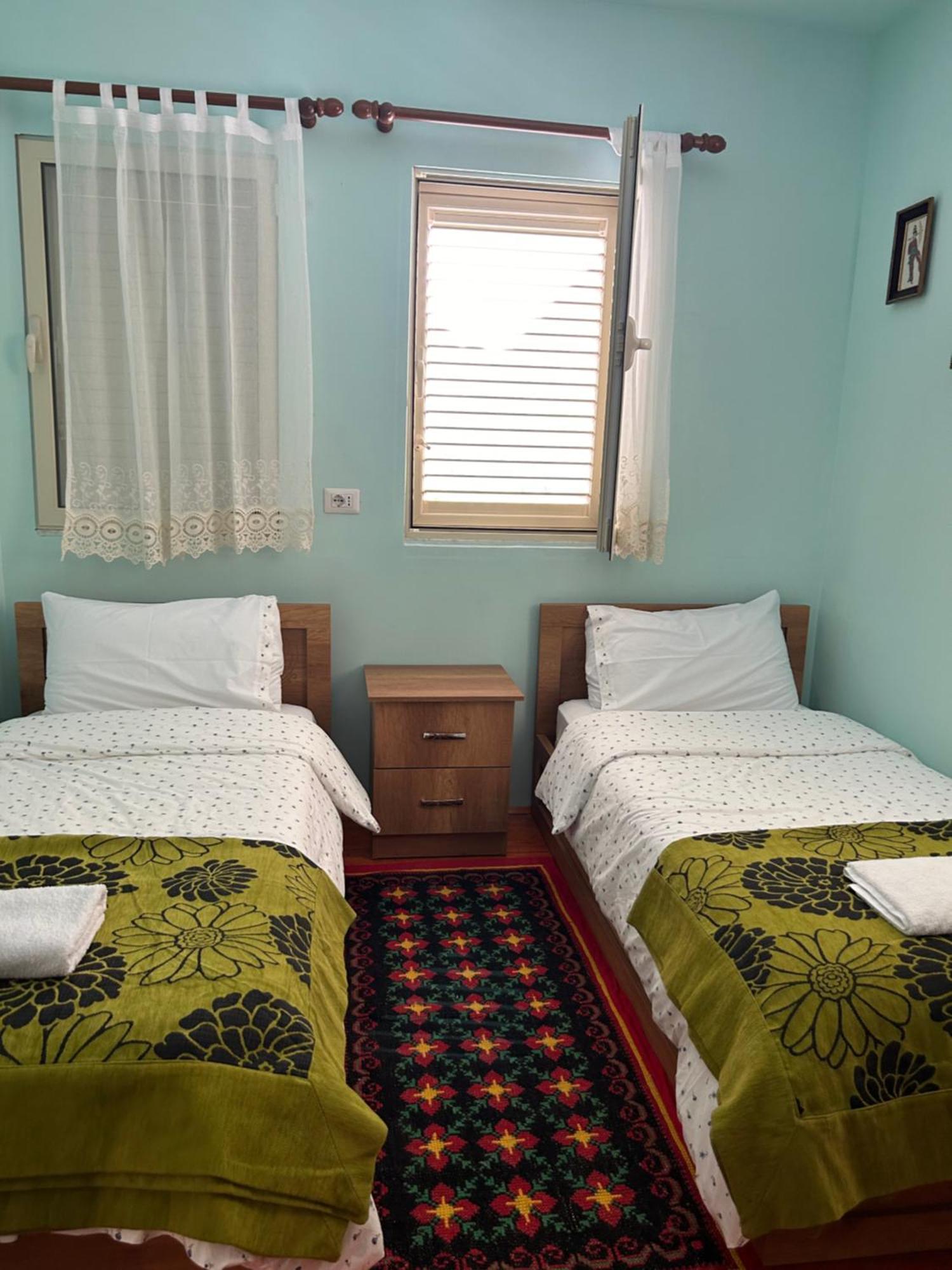 Vita Guesthouse Bajram Curri ภายนอก รูปภาพ