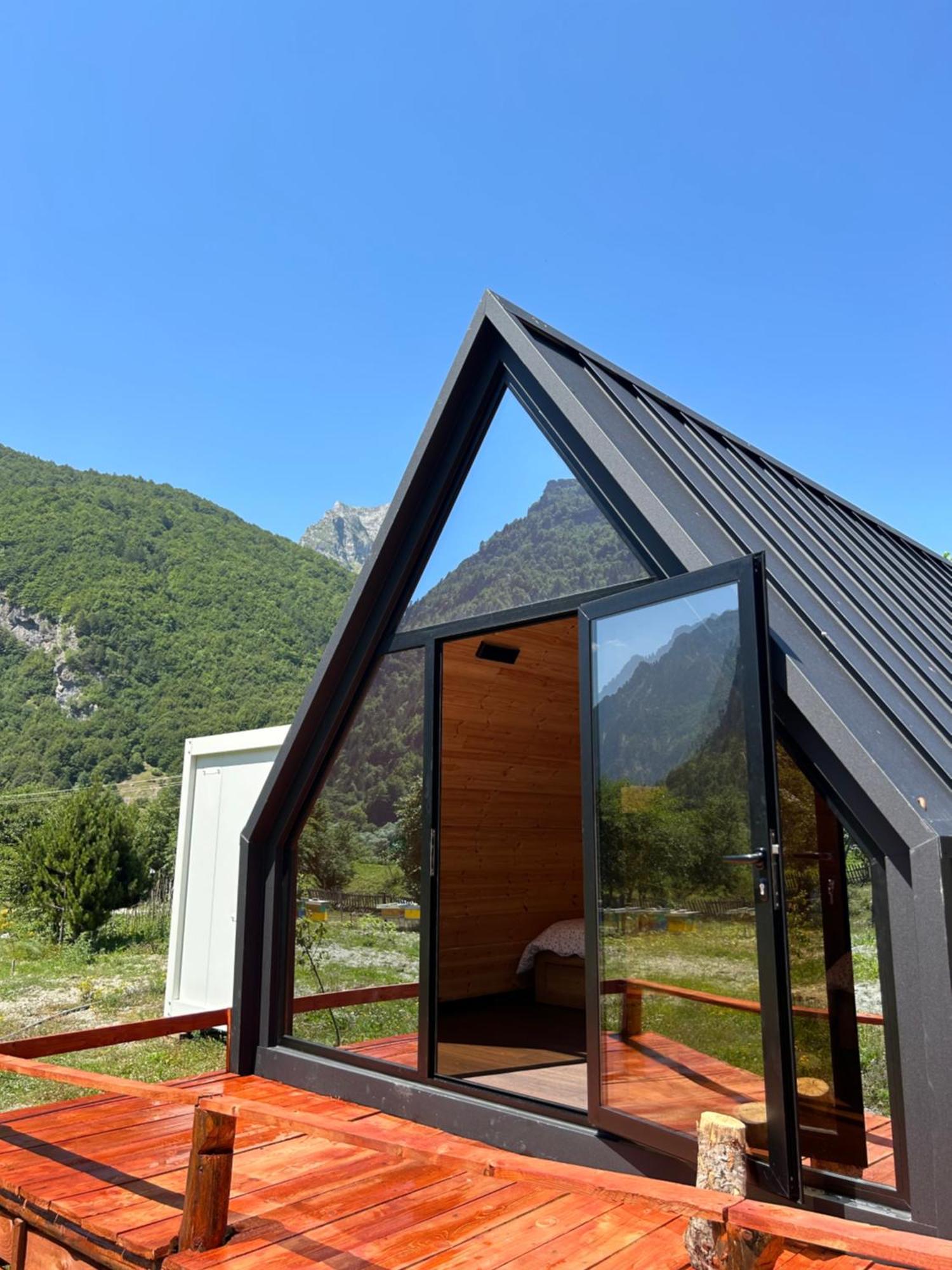 Vita Guesthouse Bajram Curri ภายนอก รูปภาพ
